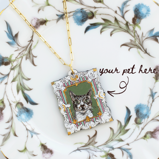 Elegant Frame Pet Portrait Necklace (One Pet)