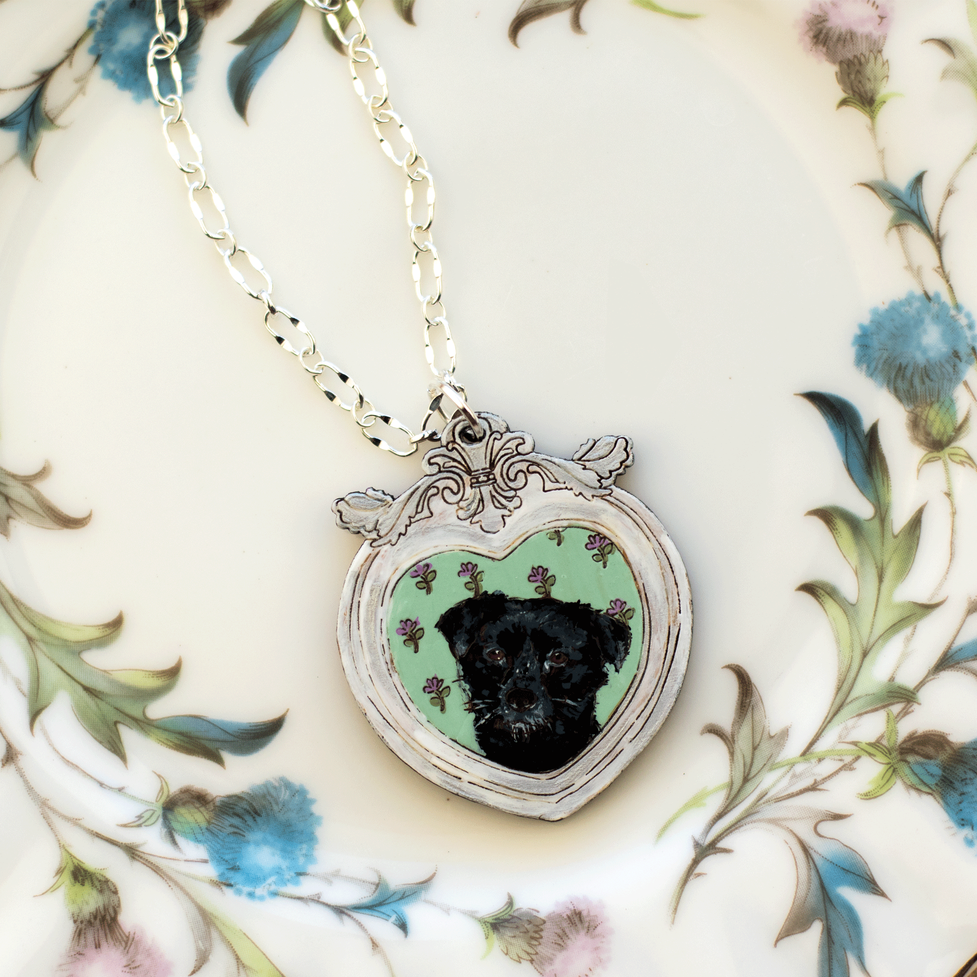 Antique Heart Pet Portrait Necklace(One Pet)